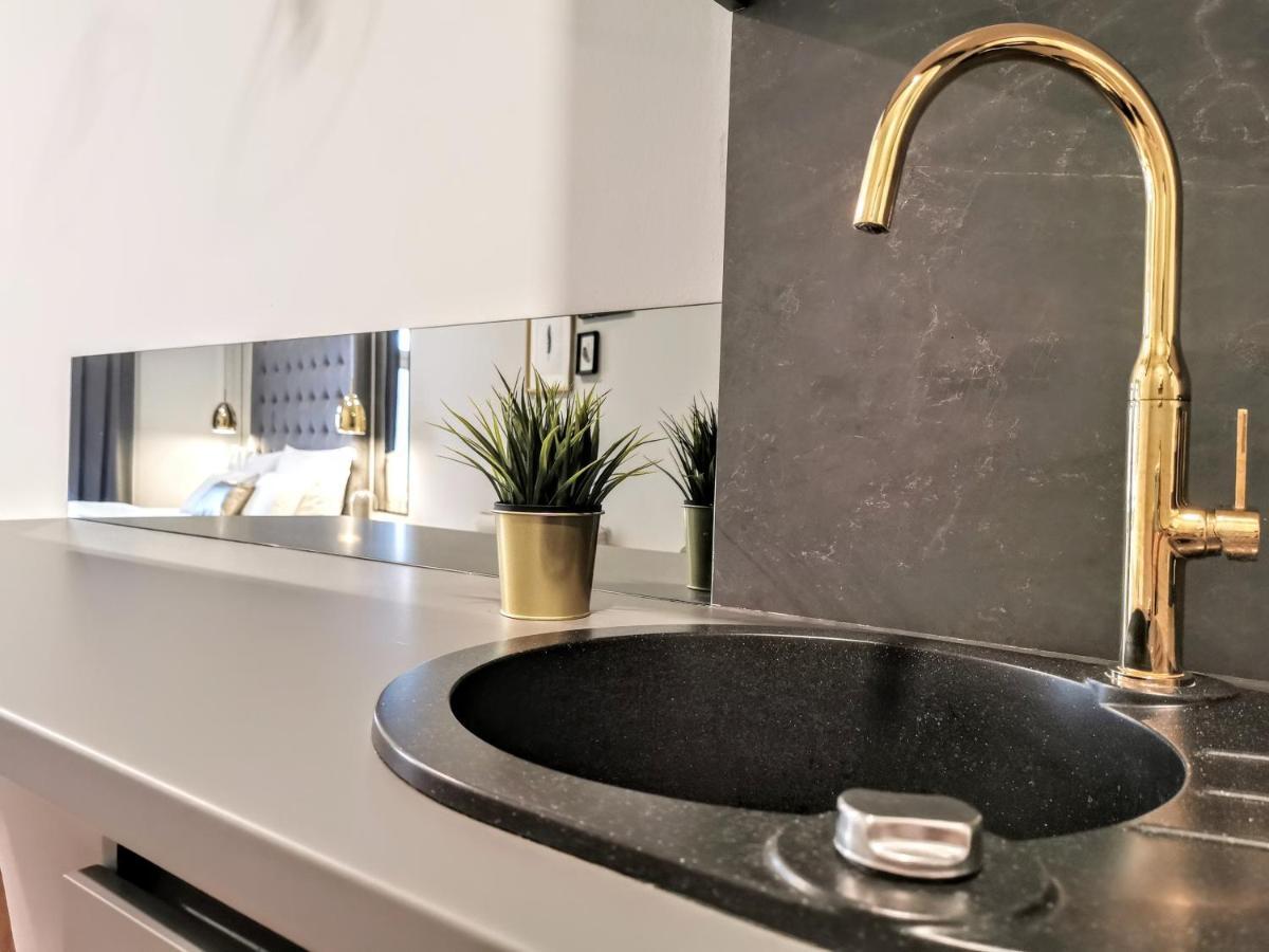 Mint Boutique Studio Apartments Загреб Экстерьер фото
