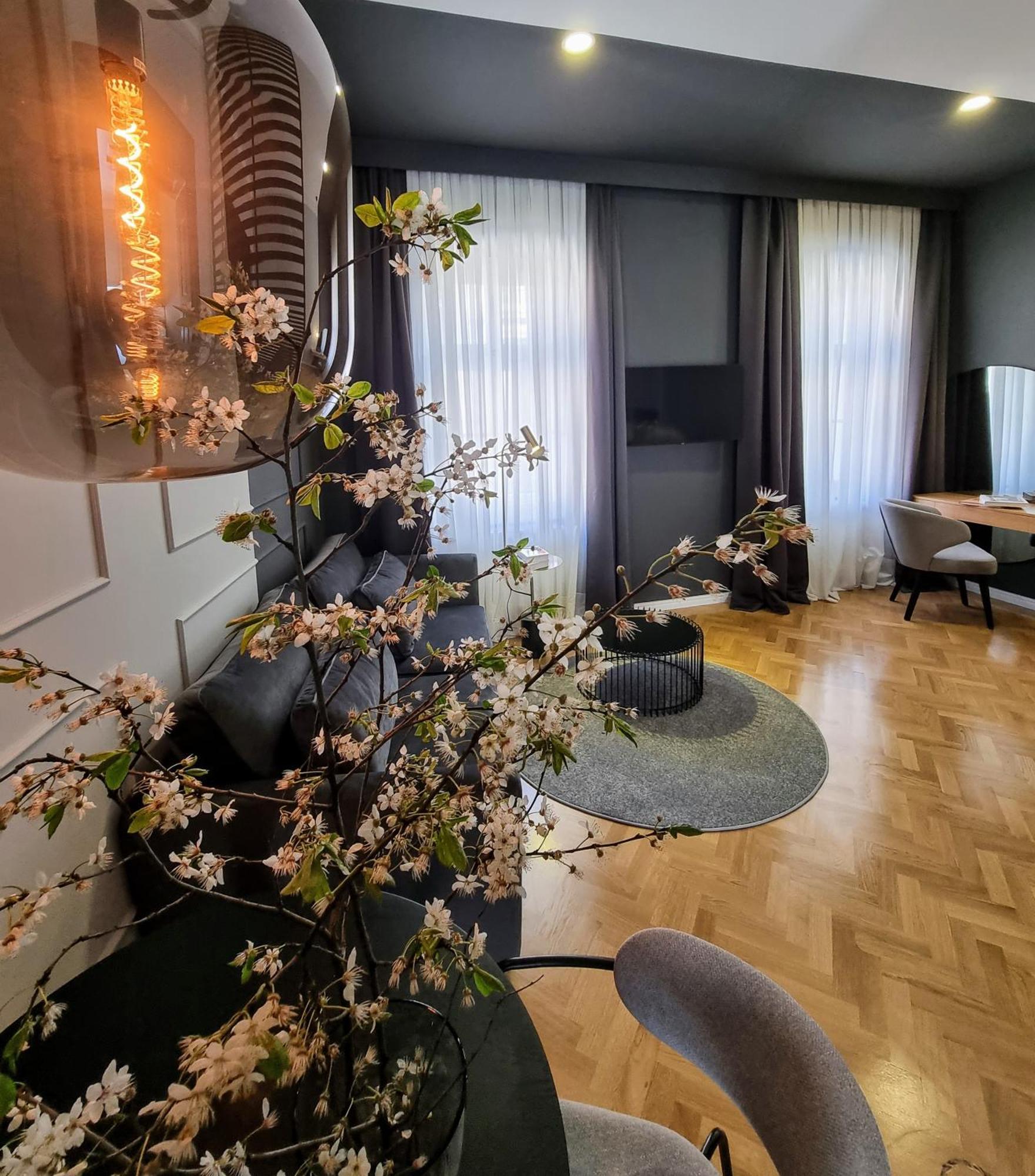Mint Boutique Studio Apartments Загреб Экстерьер фото